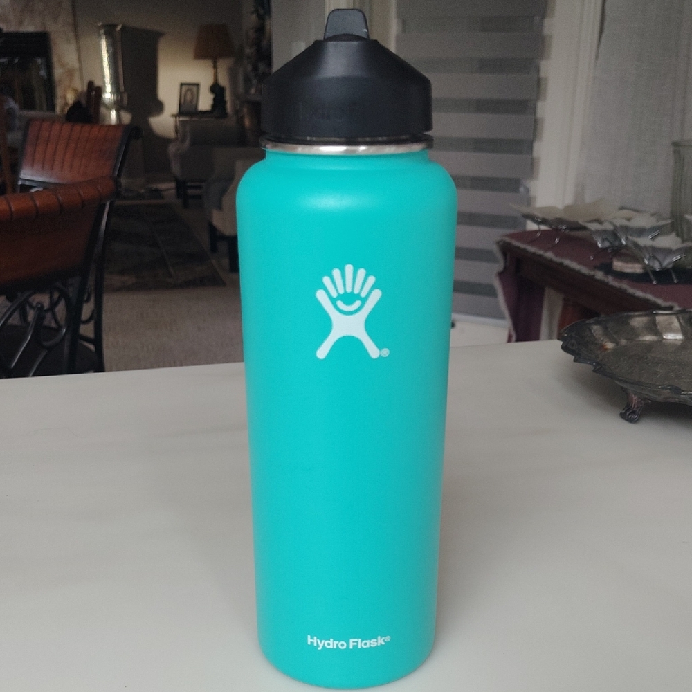 Hydro Flask Aqua Bottle